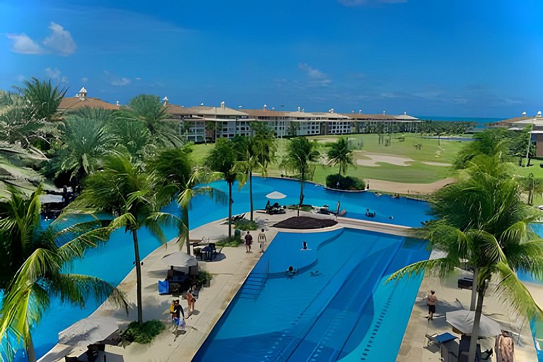 Cobertura com Jacuzzi no GolfVille Por Casamarinn