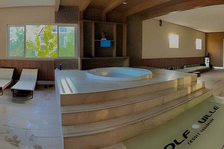 Cobertura com Jacuzzi no GolfVille Por Casamarinn