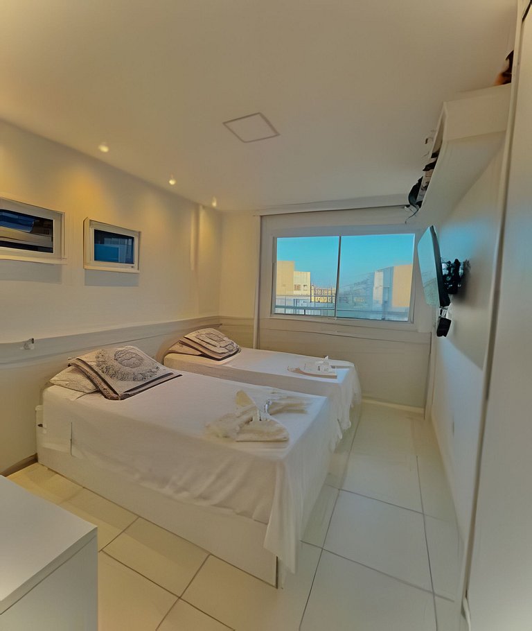 Cobertura com Jacuzzi no GolfVille Por Casamarinn