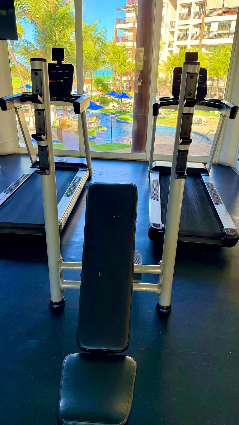 Apartment with Jacuzzi at Living Resort Near Beach Park