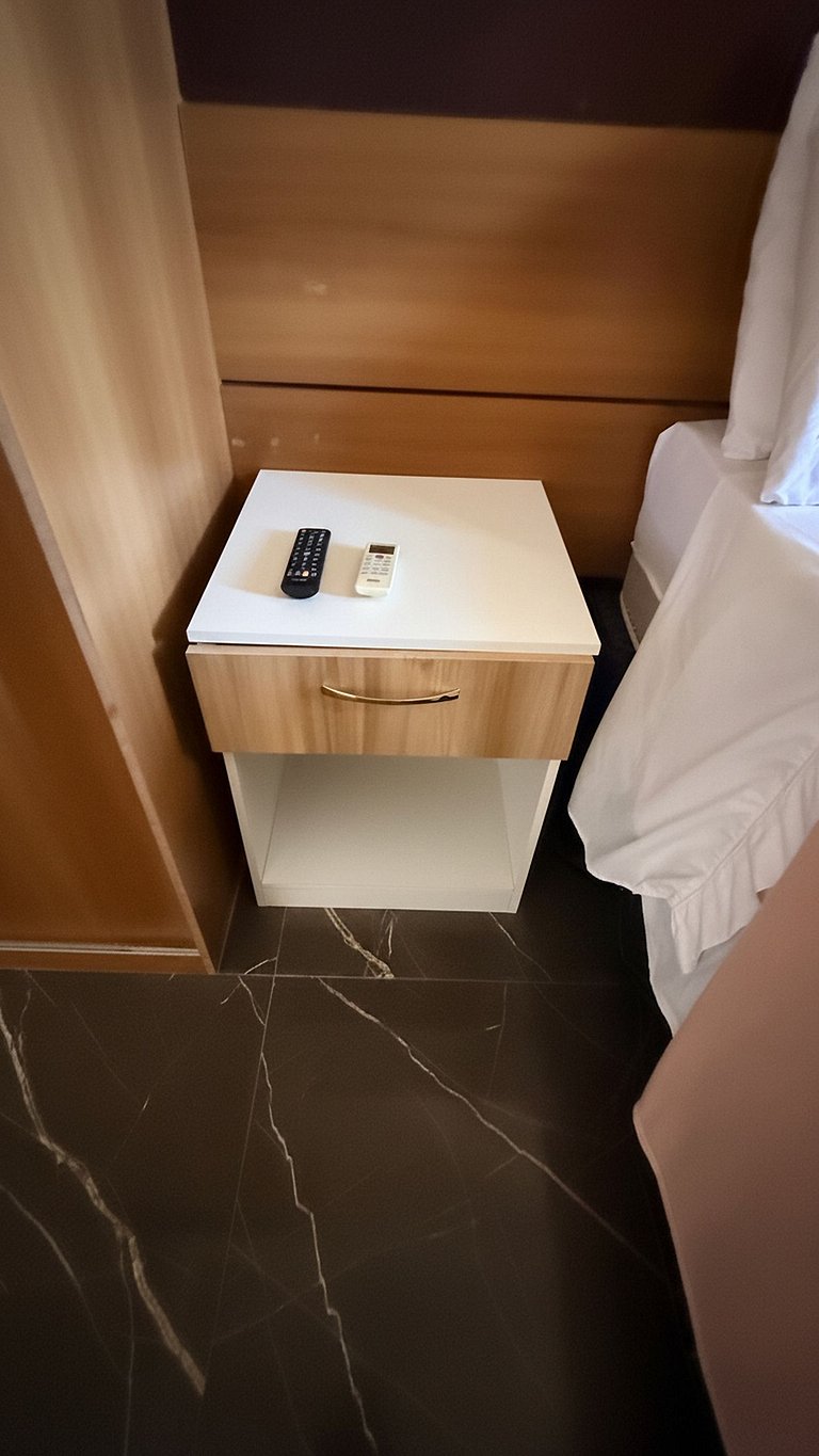 Jacuzzi Condo Beach Living Resort | Close to Beach Park (3-m