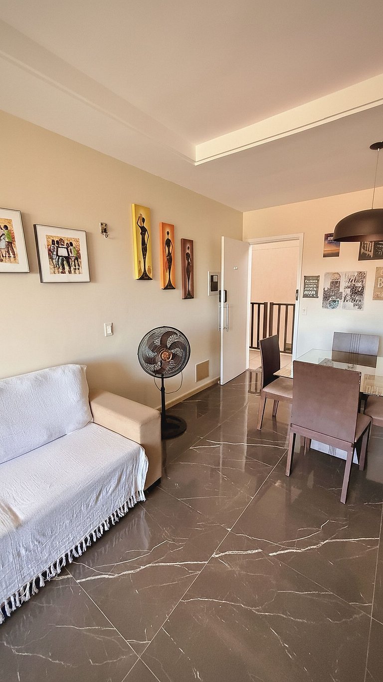 Jacuzzi Condo Beach Living Resort | Close to Beach Park (3-m
